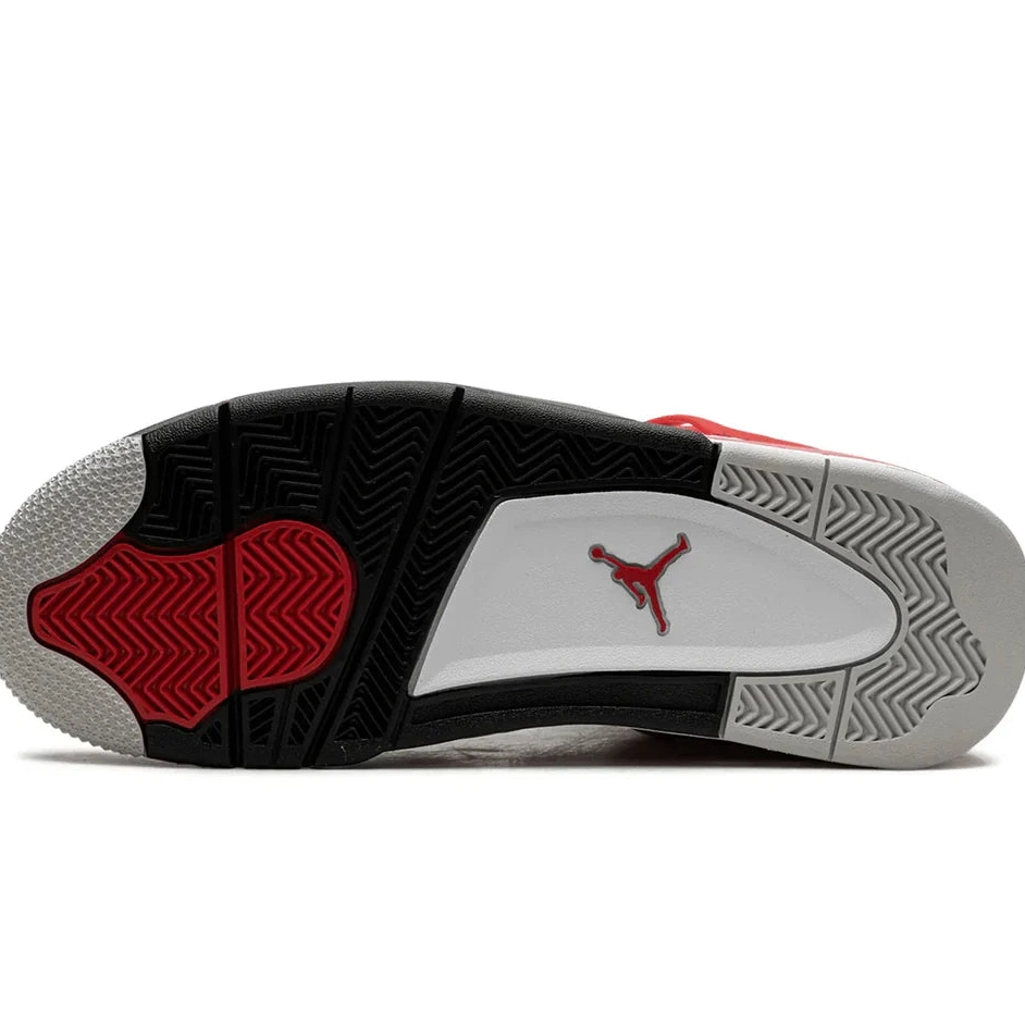 'Red Air Jordan Retro Cement' 4 0821